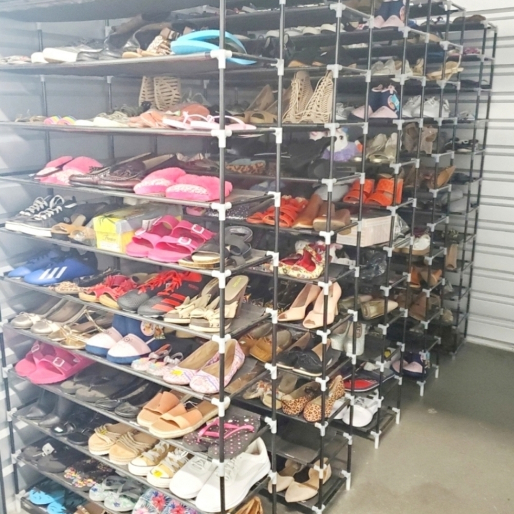 🔴👟📦📿 Like To Be Notified When I Go Live! & Follow Game 😊 @myshoeshack - Picture 2 of 7